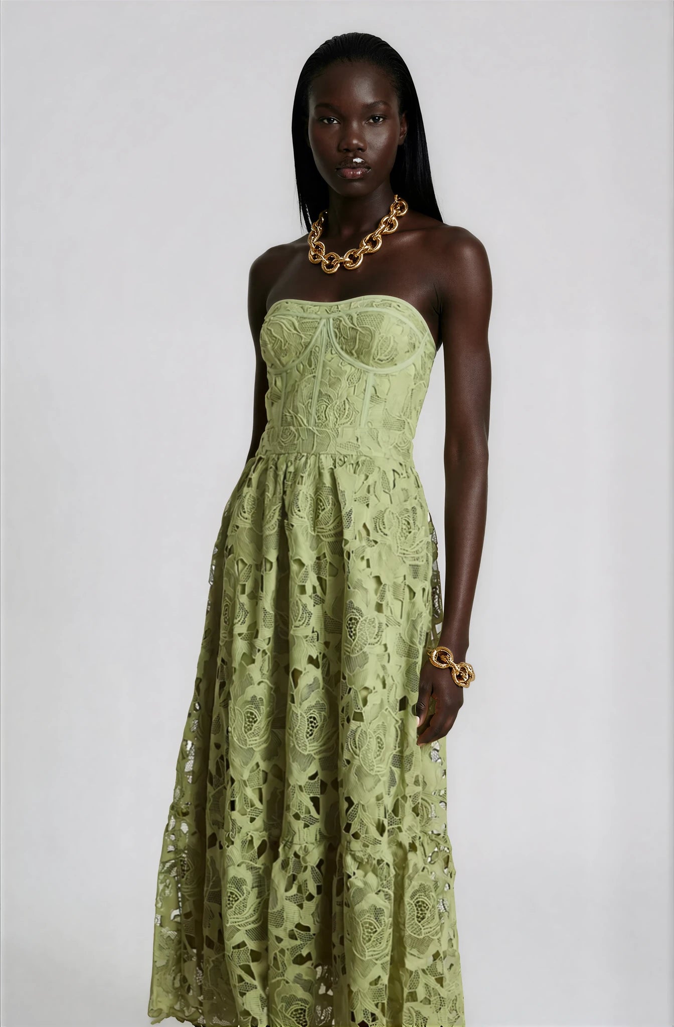 Lace Floral Embroidered Cut-Out Midium Dress in Green