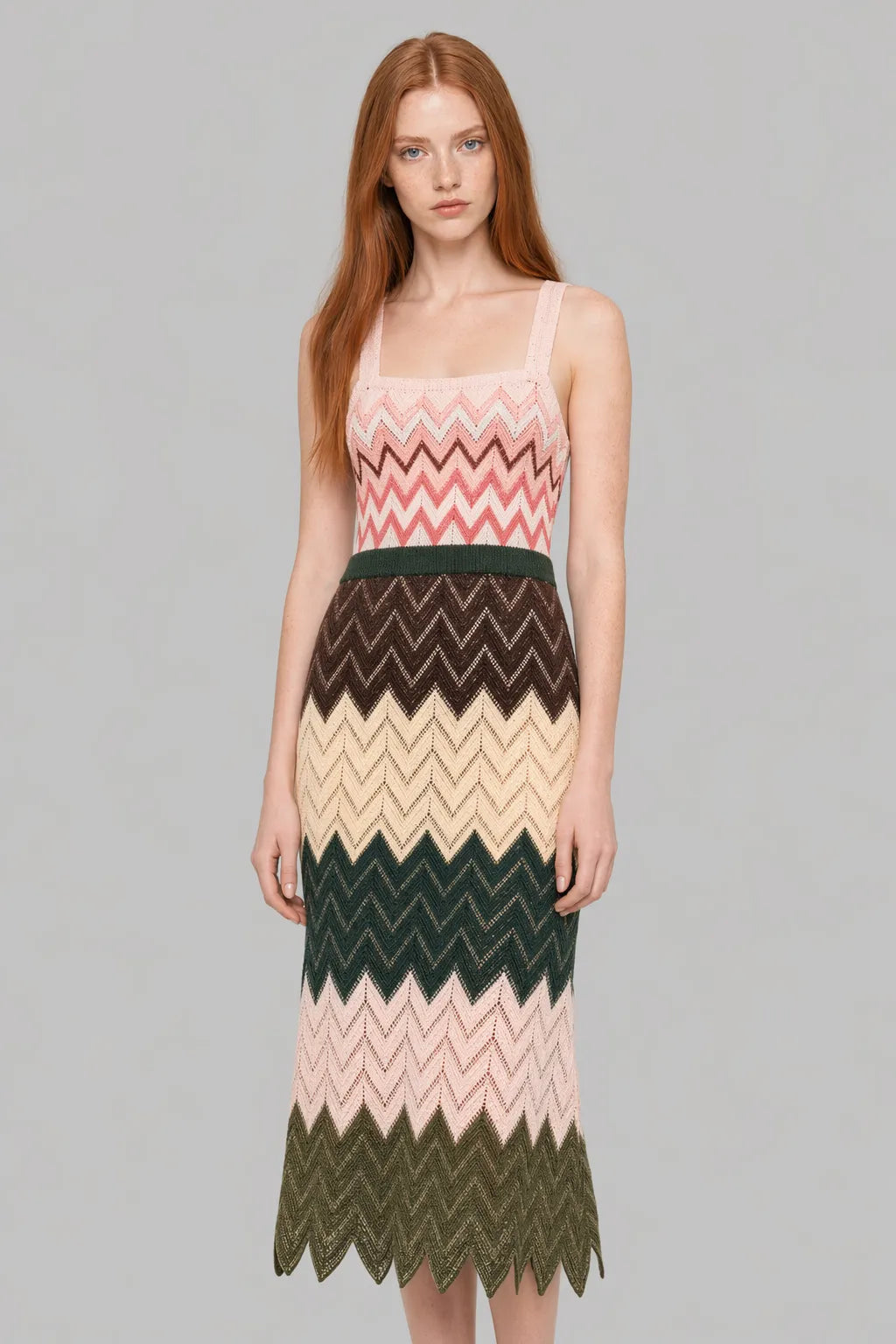 Contrast-Color Knitted Midium Dress