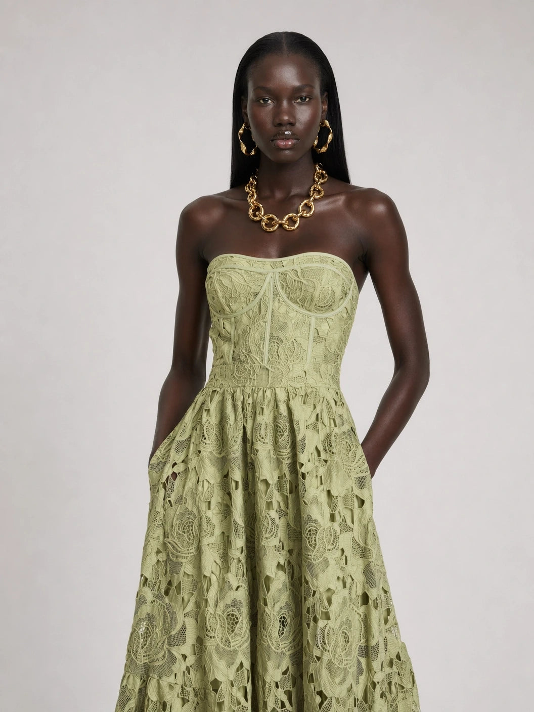 Lace Floral Embroidered Cut-Out Midium Dress in Green